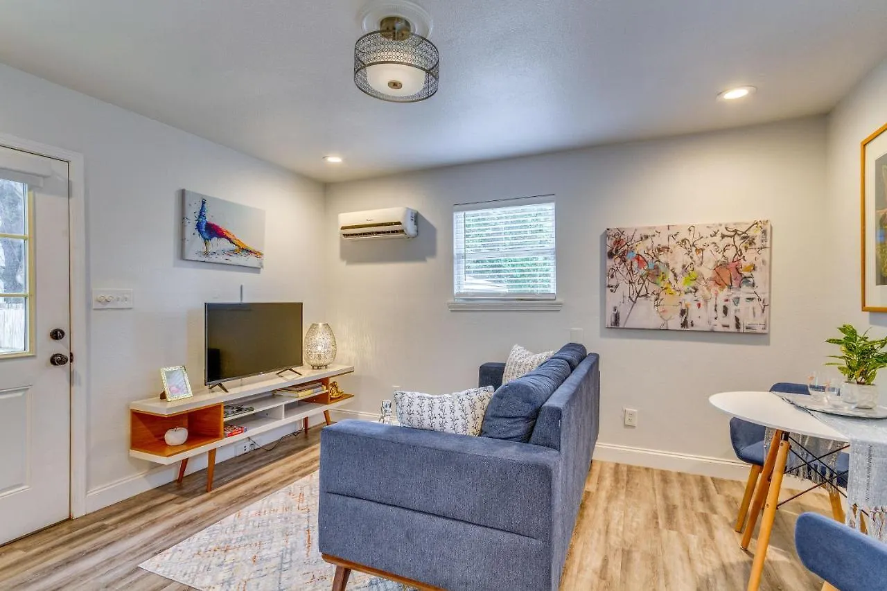 The Dragonfly House - Walk To Downtown Pensacola Villa Holiday home
