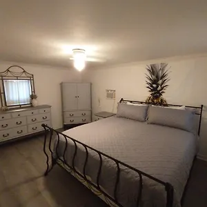 Welcome To Pineapple House! Holiday home